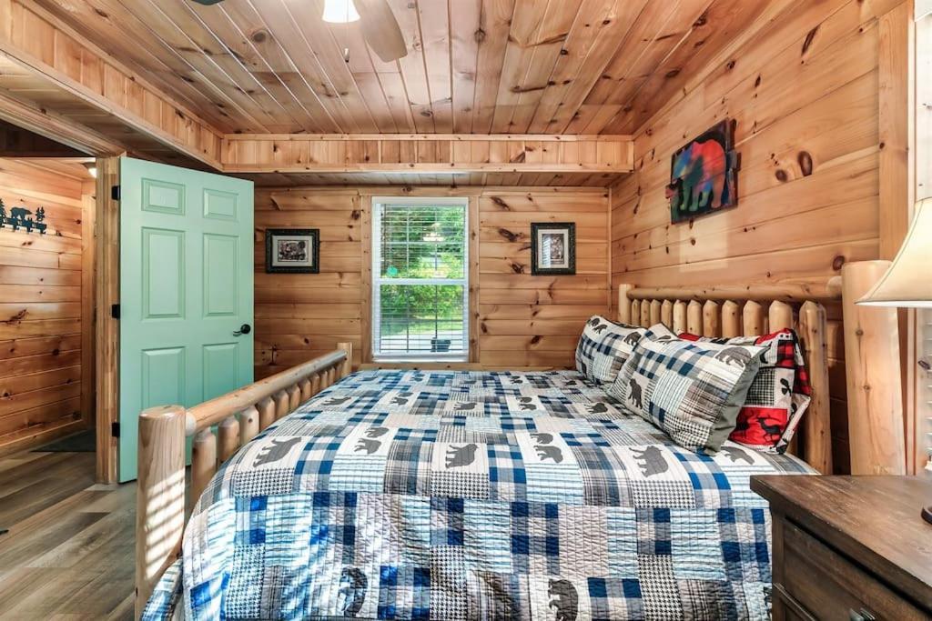 A Top Notch Lodge~Gatlinburg Bagian luar foto