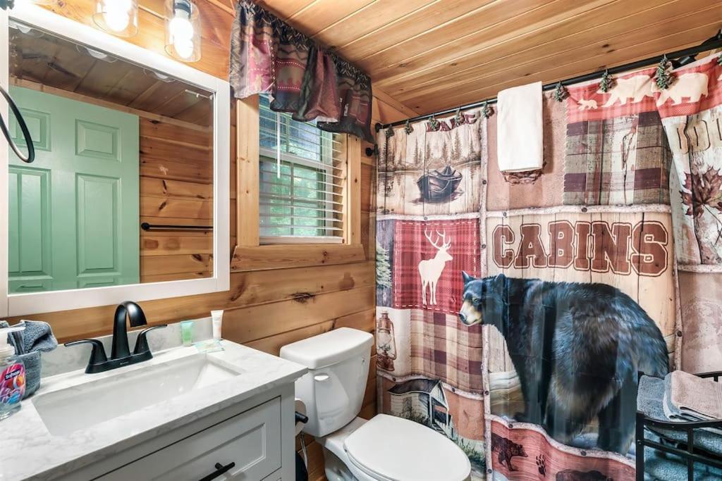 A Top Notch Lodge~Gatlinburg Bagian luar foto