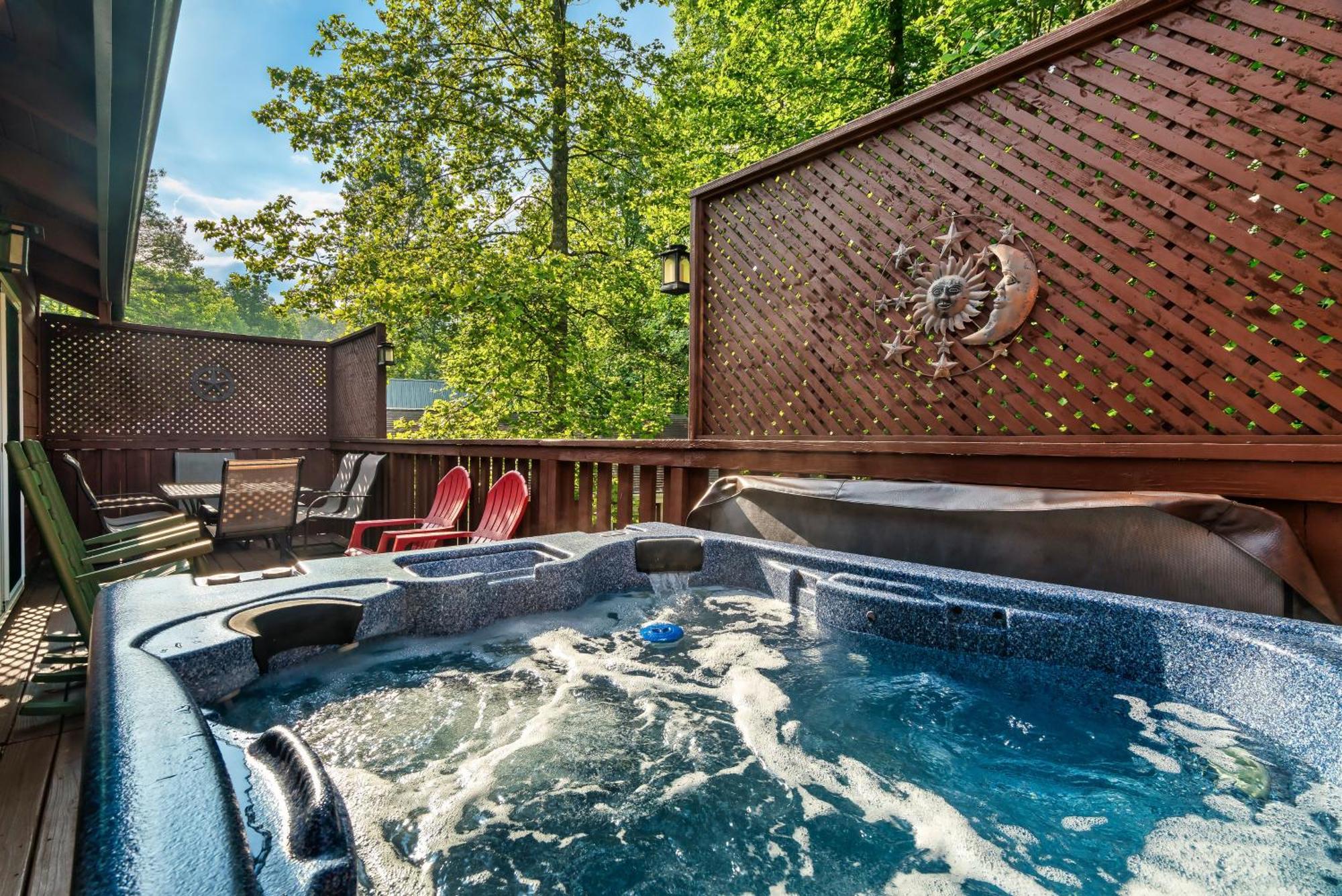 A Top Notch Lodge~Gatlinburg Bagian luar foto